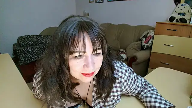 Snapshot of Lucretia_Goldi_ chatting on 03-08-26, 02:04 Lucretia Goldi online show from 03-08-26, 02:04