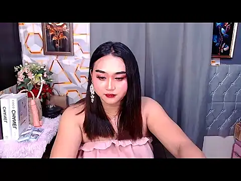 Snapshot of SweetCumFrancine chatting on 06-06-26, 06:23 SweetCumFrancine online show from 06-06-26, 06:23