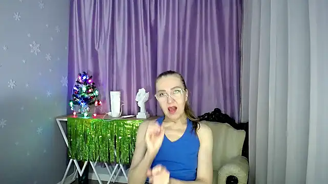 Snapshot of queen_a_n_i chatting on 12-29-24, 05:44 queen a n i online show from 12-29-24, 05:44