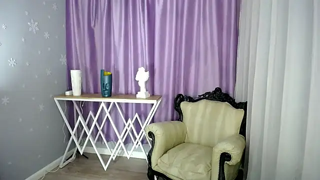 Snapshot of queen_a_n_i chatting on 01-26-25, 09:19 queen a n i online show from 01-26-25, 09:19