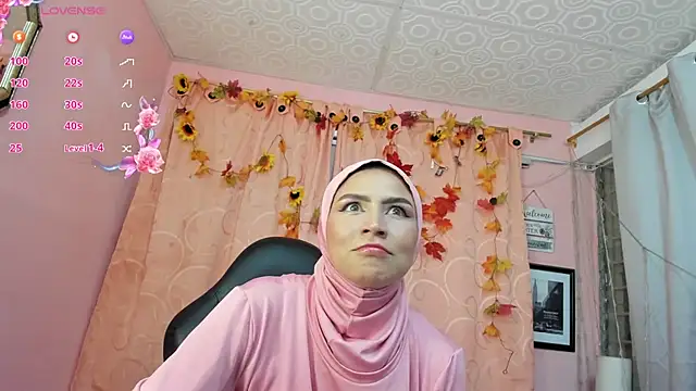 Snapshot of DarshaKhemu chatting on 11-19-25, 08:42 DarshaKhemu online show from 11-19-25, 08:42