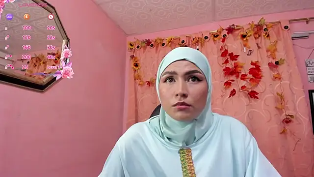 Snapshot of DarshaKhemu chatting on 12-13-25, 09:09 DarshaKhemu online show from 12-13-25, 09:09