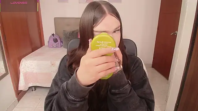 Miley Baker online show from 02-10-26, 03:16