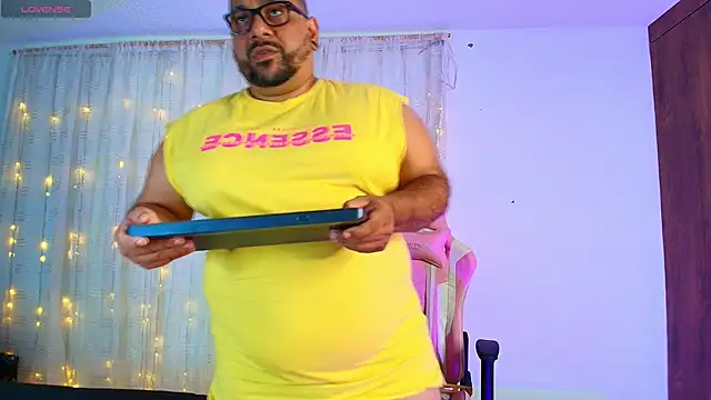 Snapshot of jacoob_woods chatting on 02-11-25, 07:27 jacoob woods online show from 02-11-25, 07:27