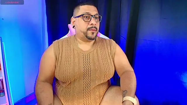 Snapshot of jacoob_woods chatting on 11-14-25, 04:11 jacoob woods online show from 11-14-25, 04:11