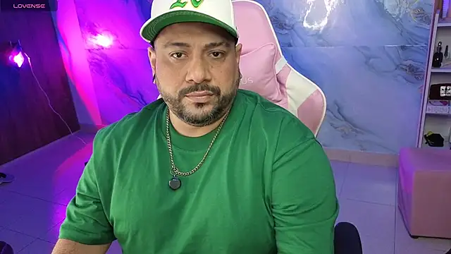 Snapshot of jacoob_woods chatting on 04-30-26, 11:20 jacoob woods online show from 04-30-26, 11:20