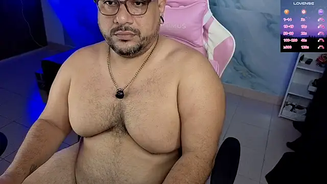 Snapshot of jacoob_woods chatting on 05-26-26, 12:45 jacoob woods online show from 05-26-26, 12:45