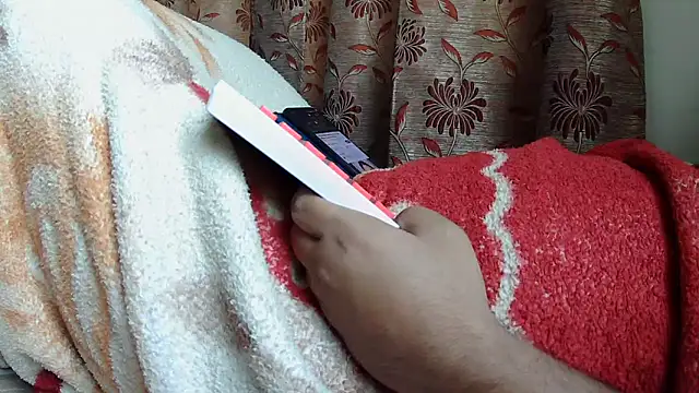 Snapshot of FUN4TIPS chatting on 01-12-25, 01:16 FUN4TIPS online show from 01-12-25, 01:16