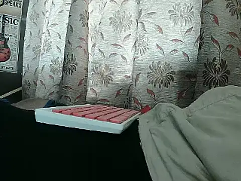 Snapshot of FUN4TIPS chatting on 01-24-25, 09:28 FUN4TIPS online show from 01-24-25, 09:28