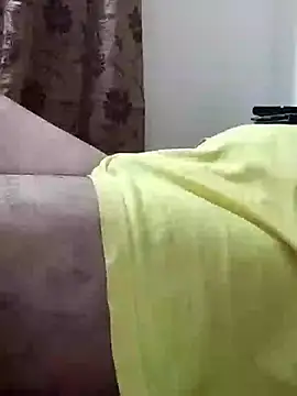 Snapshot of FUN4TIPS chatting on 09-08-25, 04:28 FUN4TIPS online show from 09-08-25, 04:28