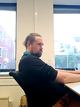 Snapshot of Tj1sen chatting on 12-09-24, 12:40 Tj1sen online show from 12-09-24, 12:40