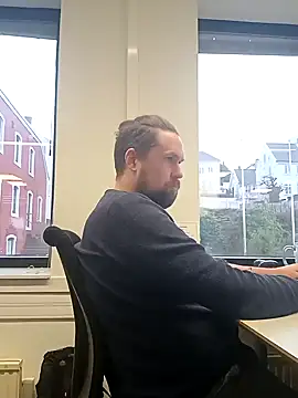 Snapshot of Tj1sen chatting on 12-19-24, 12:45 Tj1sen online show from 12-19-24, 12:45