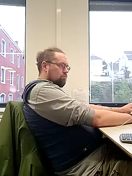 Snapshot of Tj1sen chatting on 01-21-25, 12:29 Tj1sen online show from 01-21-25, 12:29