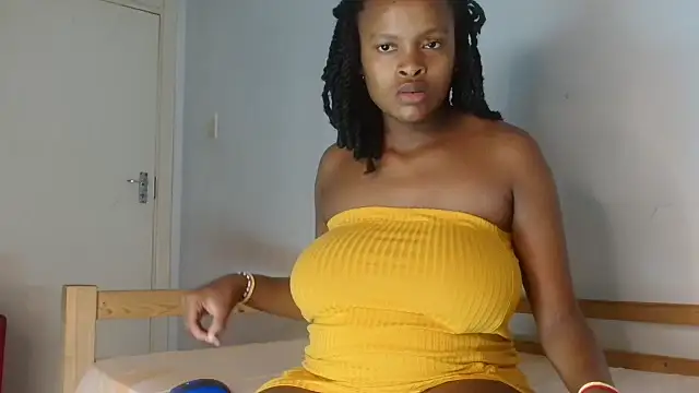 BlondQ2003 online show from 09-19-25, 11:38