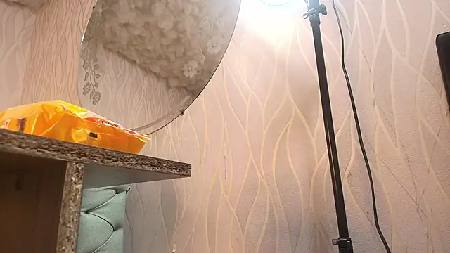 lay navas online show from 03-22-25, 07:09