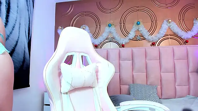 Snapshot of valeriaa19 chatting on 01-03-25, 05:28 valeriaa19 online show from 01-03-25, 05:28