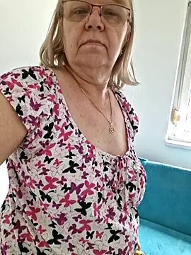 Snapshot of Margaret-milf chatting on 05-11-26, 08:42 Margaret-milf online show from 05-11-26, 08:42