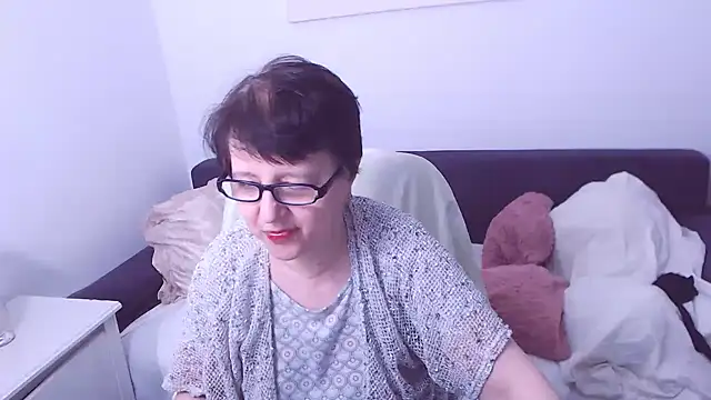 ChristaRose online show from 11-22-25, 04:22