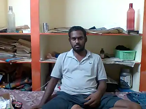 Snapshot of Slavebottombdsm09 chatting on 03-19-25, 07:38 Slavebottombdsm09 online show from 03-19-25, 07:38