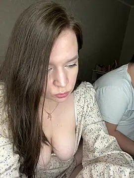 Snapshot of HellMoor chatting on 02-10-25, 04:47 HellMoor online show from 02-10-25, 04:47