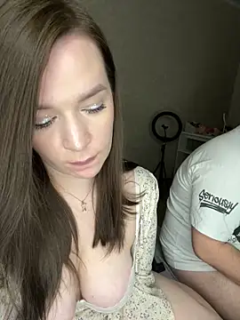 Snapshot of HellMoor chatting on 02-17-25, 04:59 HellMoor online show from 02-17-25, 04:59