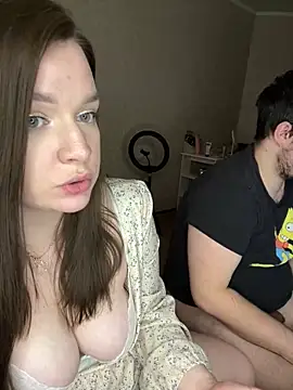 Snapshot of HellMoor chatting on 02-27-25, 07:23 HellMoor online show from 02-27-25, 07:23