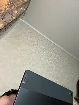 Snapshot of HellMoor chatting on 03-09-25, 01:37 HellMoor online show from 03-09-25, 01:37