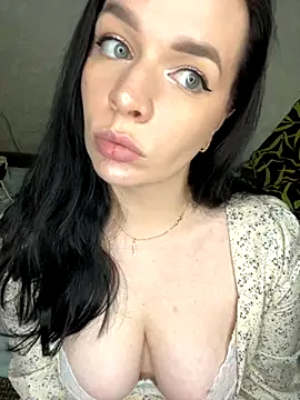 Snapshot of HellMoor chatting on 09-09-25, 02:16 HellMoor online show from 09-09-25, 02:16