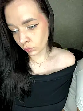 Snapshot of HellMoor chatting on 09-12-25, 04:29 HellMoor online show from 09-12-25, 04:29