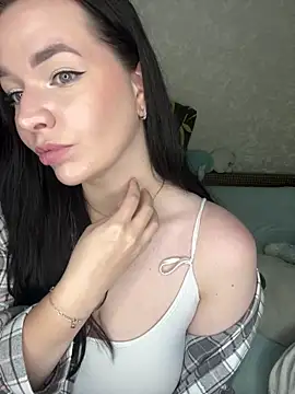 Snapshot of HellMoor chatting on 09-28-25, 05:35 HellMoor online show from 09-28-25, 05:35