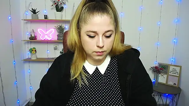 JessikaDaniel online show from 01-28-25, 07:32