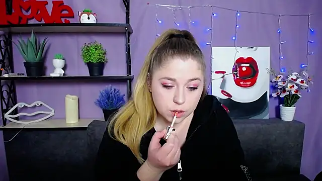 JessikaDaniel online show from 03-11-25, 07:15