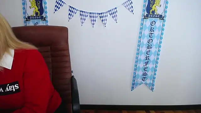 JessikaDaniel online show from 10-06-25, 06:11