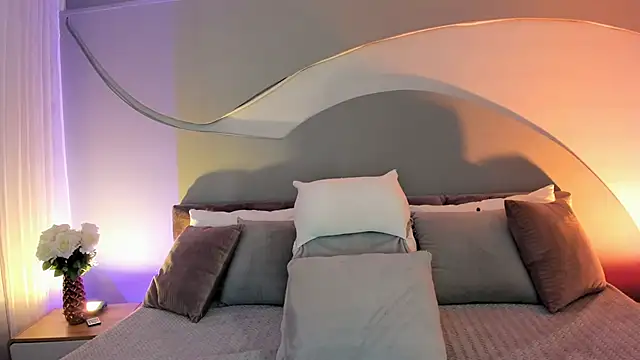 Nicolle W online show from 01-08-26, 11:45