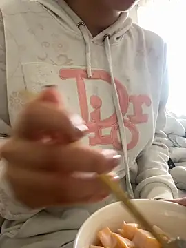 Snapshot of DulceMya6 chatting on 10-10-25, 01:10 DulceMya6 online show from 10-10-25, 01:10