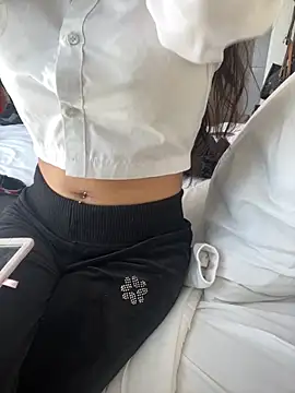 Snapshot of DulceMya6 chatting on 11-28-25, 07:49 DulceMya6 online show from 11-28-25, 07:49