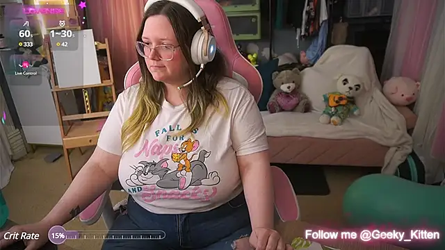 Geeky Kitten online show from 03-10-25, 06:49