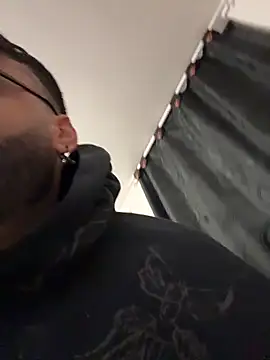 johnnyalx online show from 11-30-25, 05:22