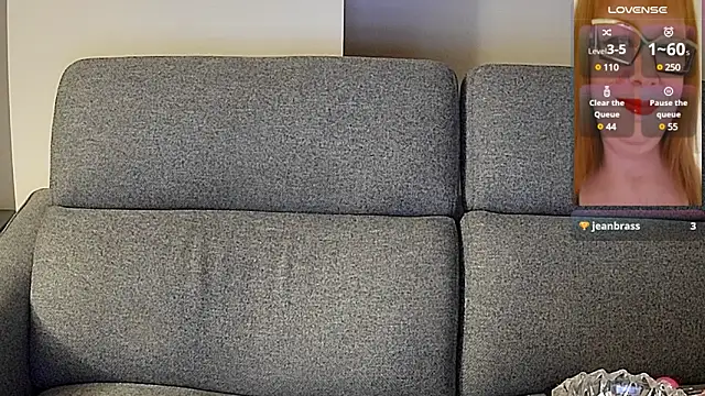 Snapshot of TittyLandQuebec chatting on 01-10-25, 07:14 TittyLandQuebec online show from 01-10-25, 07:14