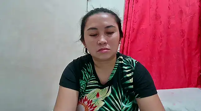 Snapshot of LalaiAsian chatting on 02-14-25, 04:41 LalaiAsian online show from 02-14-25, 04:41