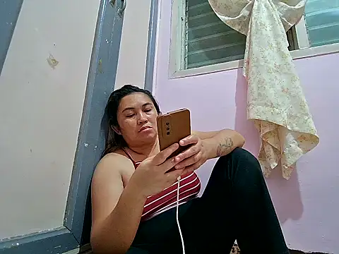 Snapshot of LalaiAsian chatting on 09-09-25, 07:35 LalaiAsian online show from 09-09-25, 07:35