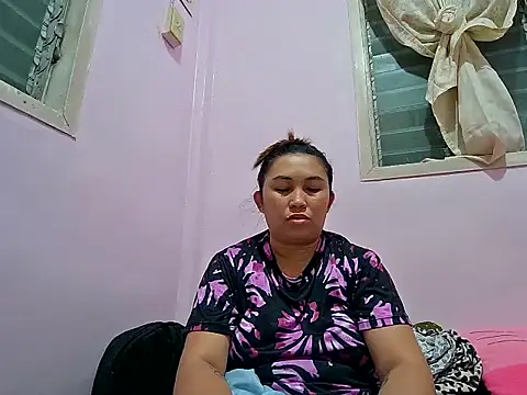 Snapshot of LalaiAsian chatting on 09-25-25, 02:21 LalaiAsian online show from 09-25-25, 02:21