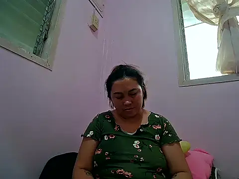 Snapshot of LalaiAsian chatting on 10-10-25, 11:04 LalaiAsian online show from 10-10-25, 11:04