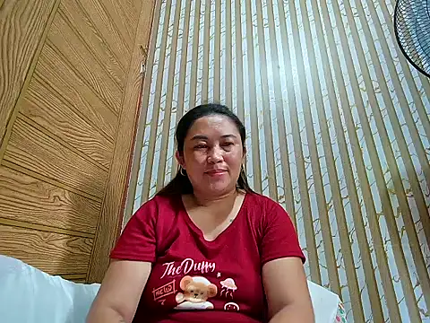 Snapshot of LalaiAsian chatting on 12-22-25, 01:35 LalaiAsian online show from 12-22-25, 01:35