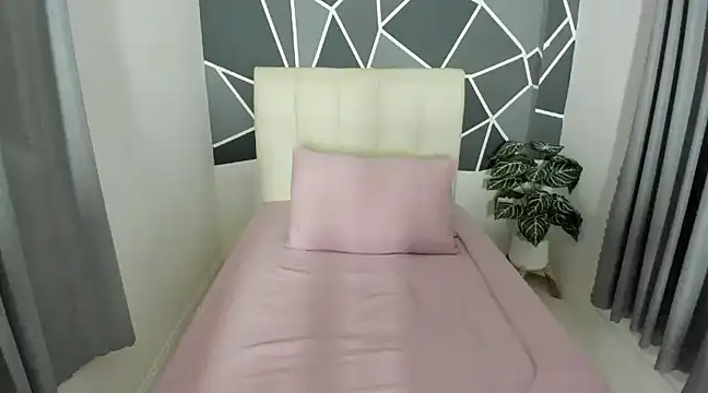 Sweethonjane online show from 12-18-24, 10:57