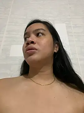 Hebefemme online show from 03-05-25, 01:06