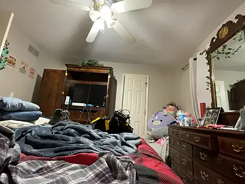 Snapshot of jck1m0t chatting on 12-13-24, 11:13 jck1m0t online show from 12-13-24, 11:13