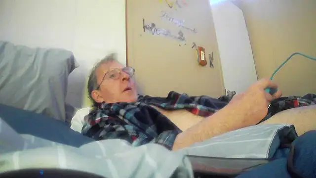 Snapshot of jck1m0t chatting on 01-04-25, 08:05 jck1m0t online show from 01-04-25, 08:05