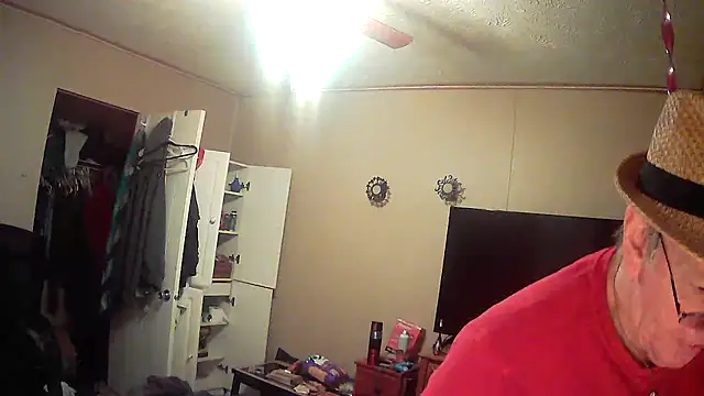 Snapshot of jck1m0t chatting on 01-20-25, 12:46 jck1m0t online show from 01-20-25, 12:46