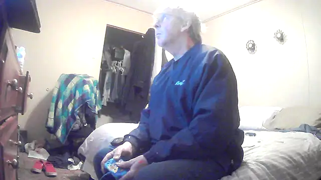 Snapshot of jck1m0t chatting on 02-06-25, 11:04 jck1m0t online show from 02-06-25, 11:04